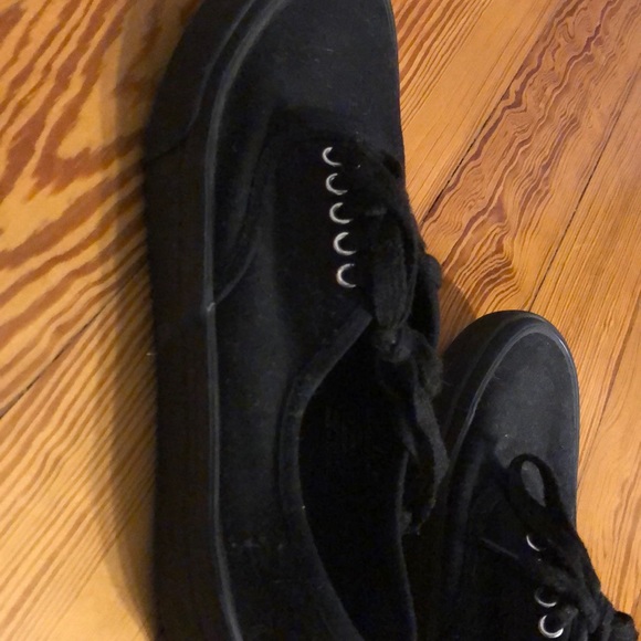 Shoes - Picture 2 of 2